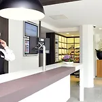 Mercure Centre