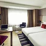 Mercure Centre Hotel 4*