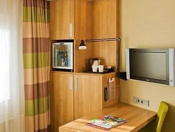 Отель Mercure Centre 4*