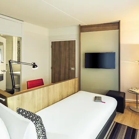 Mercure Centre Отель 4*