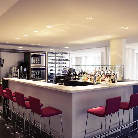 Mercure Centre 호텔 4*