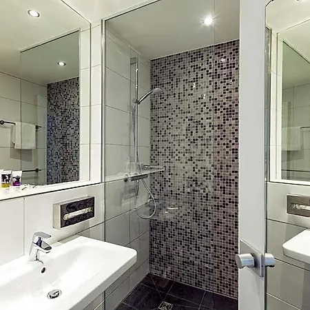 Mercure Centre Hotel