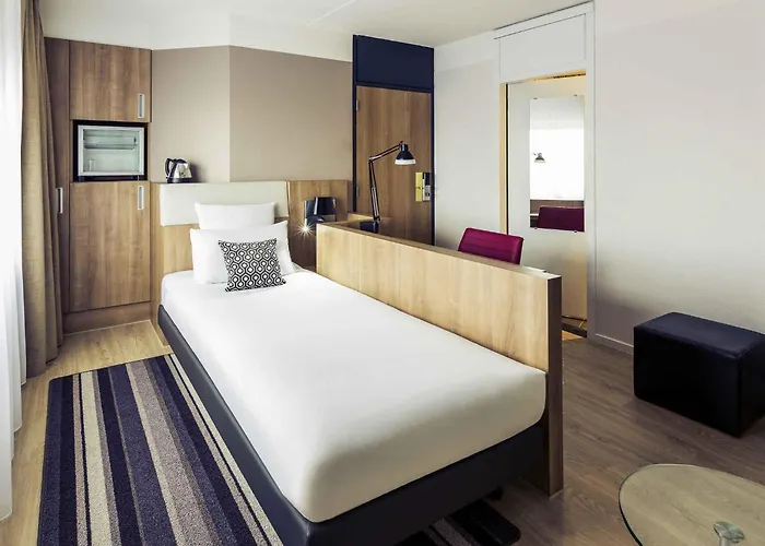 Mercure Centre Hotel 4*